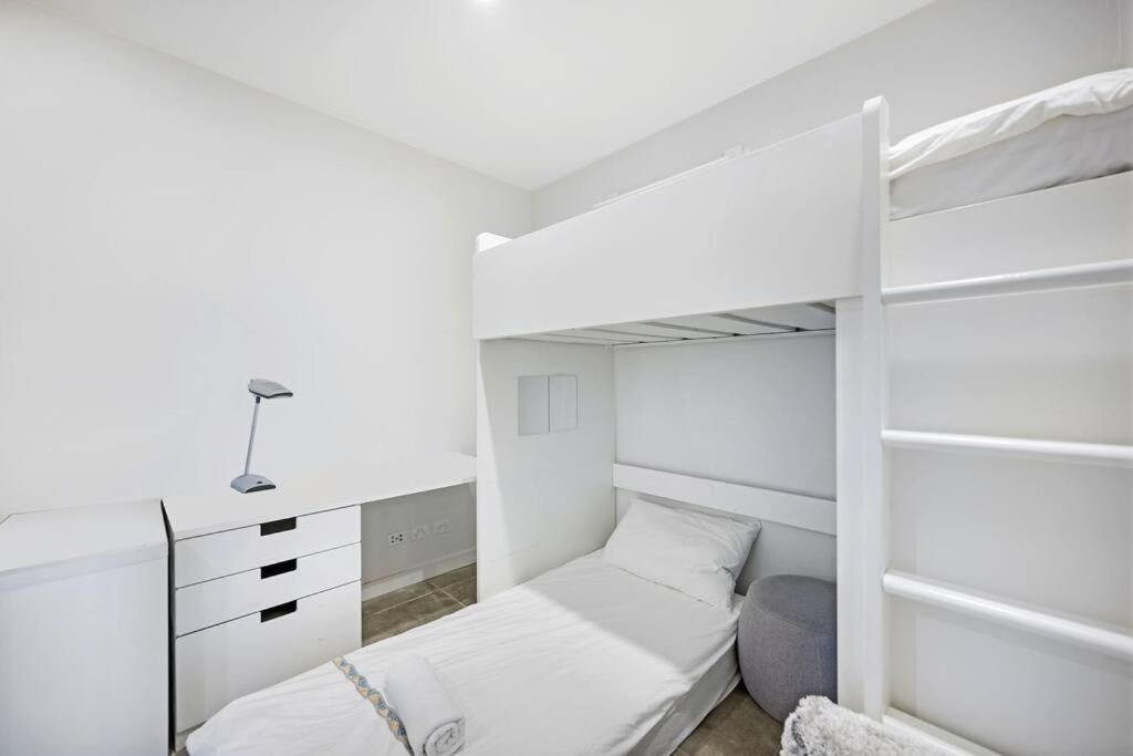 Convenient 3Br Close To Airport & Mascot Station ซิดนีย์ ภายนอก รูปภาพ